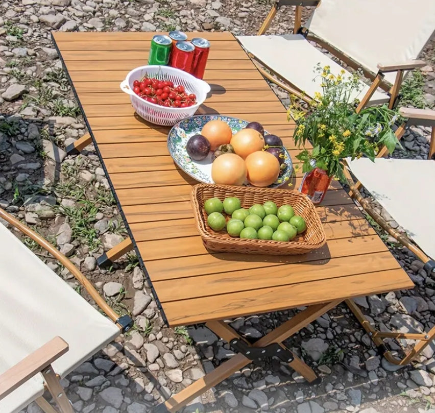 Masa pliabila de camping si drumetii, Zola, 120 x 59 x 45 cm, portabila, cadru din otel, greutate suportata 50 kg, picioare antiderapante, geanta de transport inclusa, maro Masa pliabila de camping si drumetii, Zola, 120 x 59 x 45 cm, portabila, cadru din otel, greutate suportata 50 kg, picioare antiderapante, geanta de transport inclusa, maro